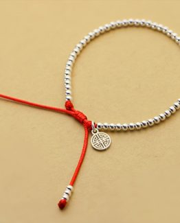 Faites l'amour llege votre vie avec bracelet en fil rouge