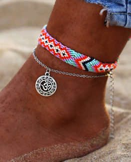 This anklet with mantra om boho chic surprise everyone
