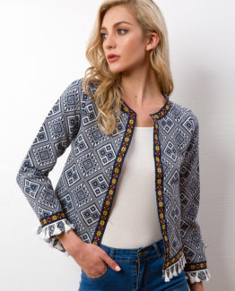 Achieves a more bohemian style with your jacket