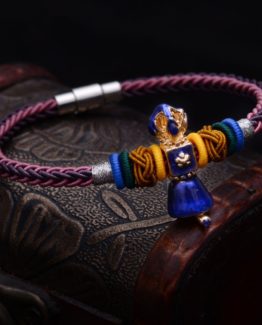 Surprises of your bracelet with Vajra bell