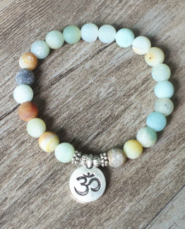 Get a special look thanks to this boho Buddhist bracelet