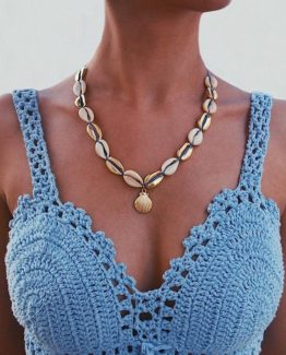 Get a unique look with this pendant boho chic