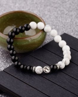 Consigue el equilibrio entre yin y yang con esta pulsera de piedra natual